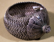 Load image into Gallery viewer, Monumental Silver Woven Indian Cuff