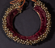 Load image into Gallery viewer, Gilt Indian  Style Orientalist Choker with Velvet Backing