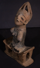 Load image into Gallery viewer, Memorial Terracotta Ghana /Akan seated  Noble with headdress