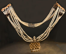 Load image into Gallery viewer, Tafuli ae Bride Wealth Antique Necklace Soloman Island