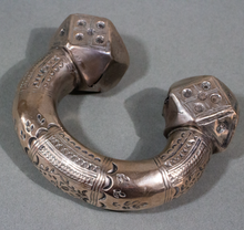 Load image into Gallery viewer, Nubian  Massive Silver Anklet  from  Egypt