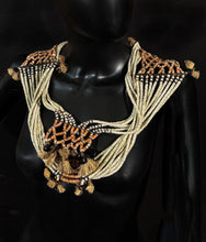 Load image into Gallery viewer, Tafuli ae Bride Wealth Antique Necklace Soloman Island