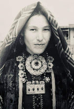 Load image into Gallery viewer, Yomud Turkoman Guljaka Ornaments