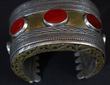 Load image into Gallery viewer, Yomud Cuff (Bilezik) from Turkestan