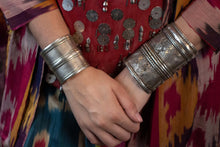 Load image into Gallery viewer, Silver Turkoman Cuff
