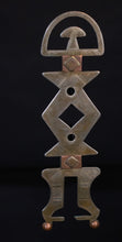 Load image into Gallery viewer, Front view of assrou n' swoul Tuareg pendant from Mali