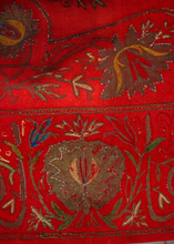 Load image into Gallery viewer, 19th c Ottoman Embroidery with a Tugrah
