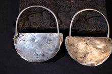 Load image into Gallery viewer, Pair of Tunisian Silver Earrings

