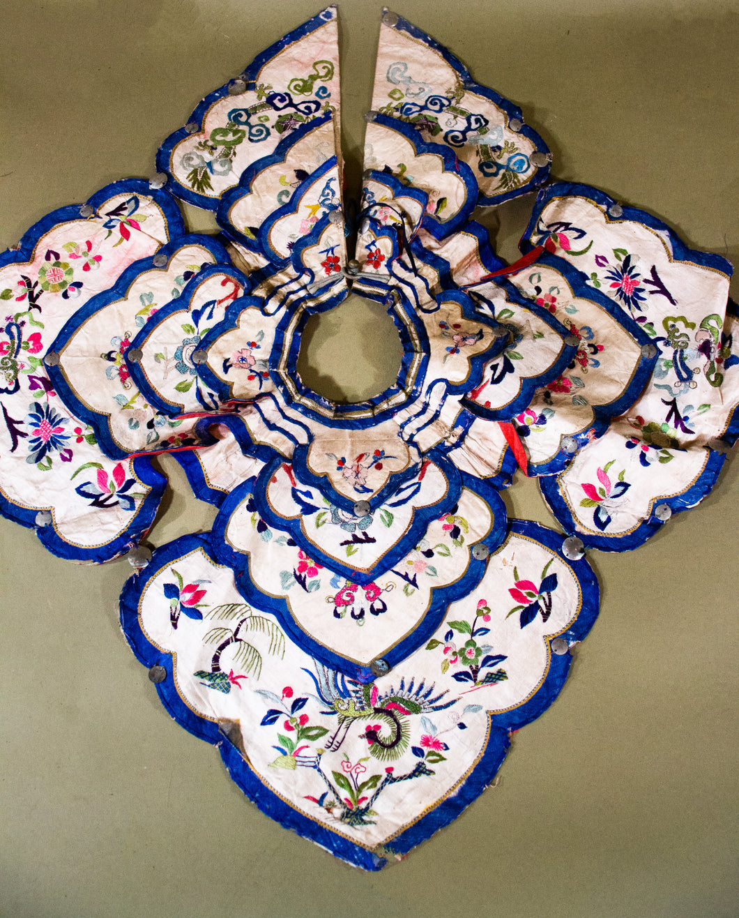 Chinese Silk Embroidery Cloud Collar