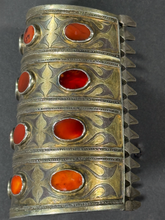 Load image into Gallery viewer, Teke Turkoman Four Band Cuff
