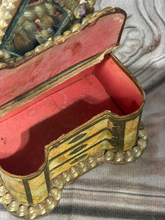 Load image into Gallery viewer, Edwardian Shell Valentine
