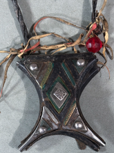 Load image into Gallery viewer, Tuareg Antique Talisman in Leather
