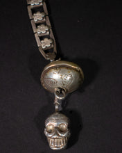 Load image into Gallery viewer, Silver Key Ring with Antique Indian Chain and Skull head
