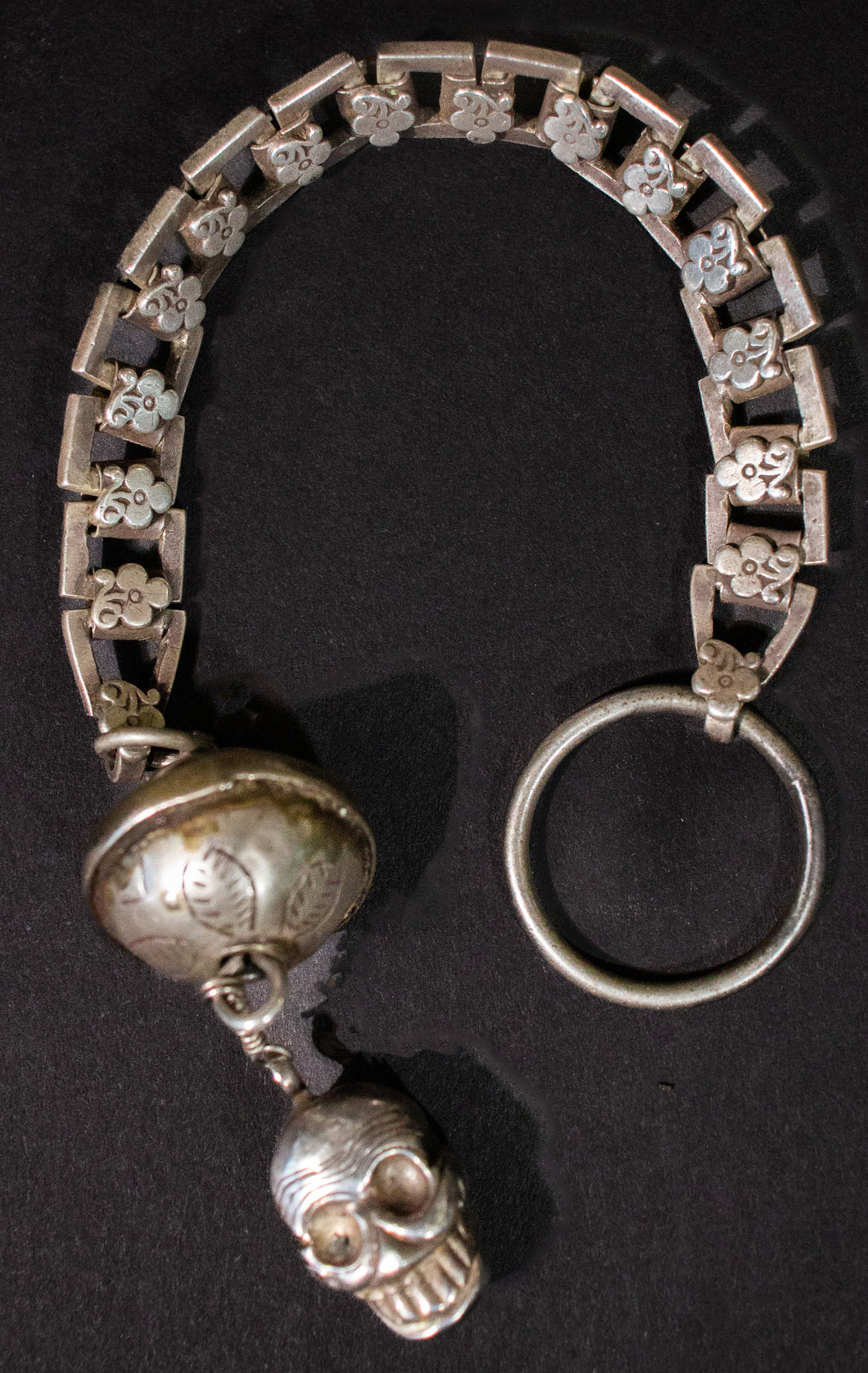 Silver Key Ring with Antique Indian Chain and Skull head