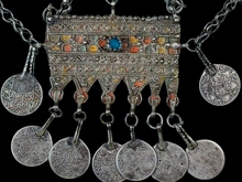 Load image into Gallery viewer, Enameled Headdress from Ait Ouaouzguit
