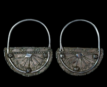 Load image into Gallery viewer, Pair of Tunisian Silver Earrings
