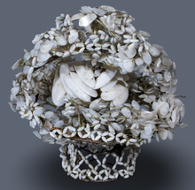 Load image into Gallery viewer, Victorian Valentine Shell Basket
