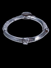 Load image into Gallery viewer, Yemen Antique Silver Hadramawt Bangle Collection
