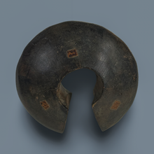 Load image into Gallery viewer, Monumental Wood Archers Bracelets Tutsi  Rwanda
