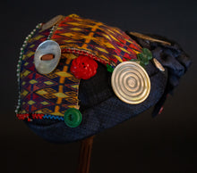 Load image into Gallery viewer, Another view of Kohistan button fascinator
