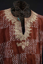 Load image into Gallery viewer, Closeup of embroidery on 1960&#39;s dashiki
