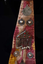 Load image into Gallery viewer, Turkoman Headdress
