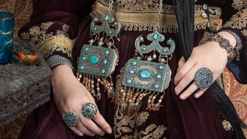 Uzbek Chapani ornaments on model.
